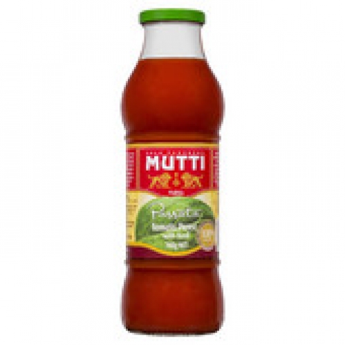 Mutti Tomato Passata with Basil 700g